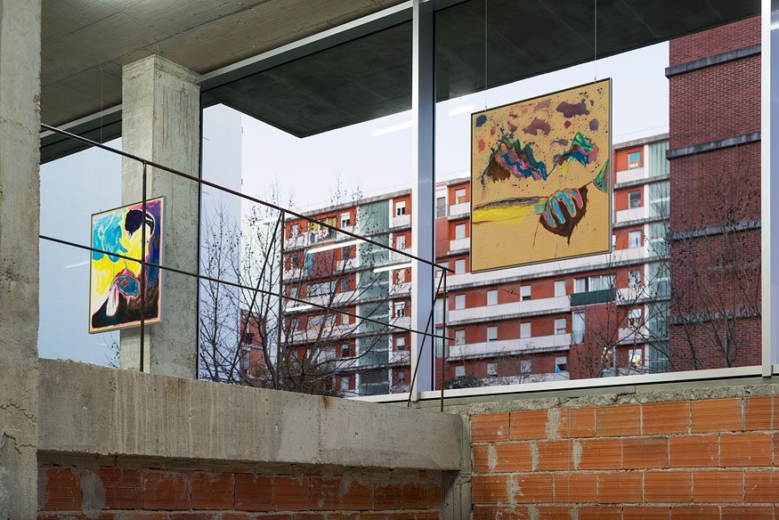 Robin Vanbesien, Gravidade, 2015