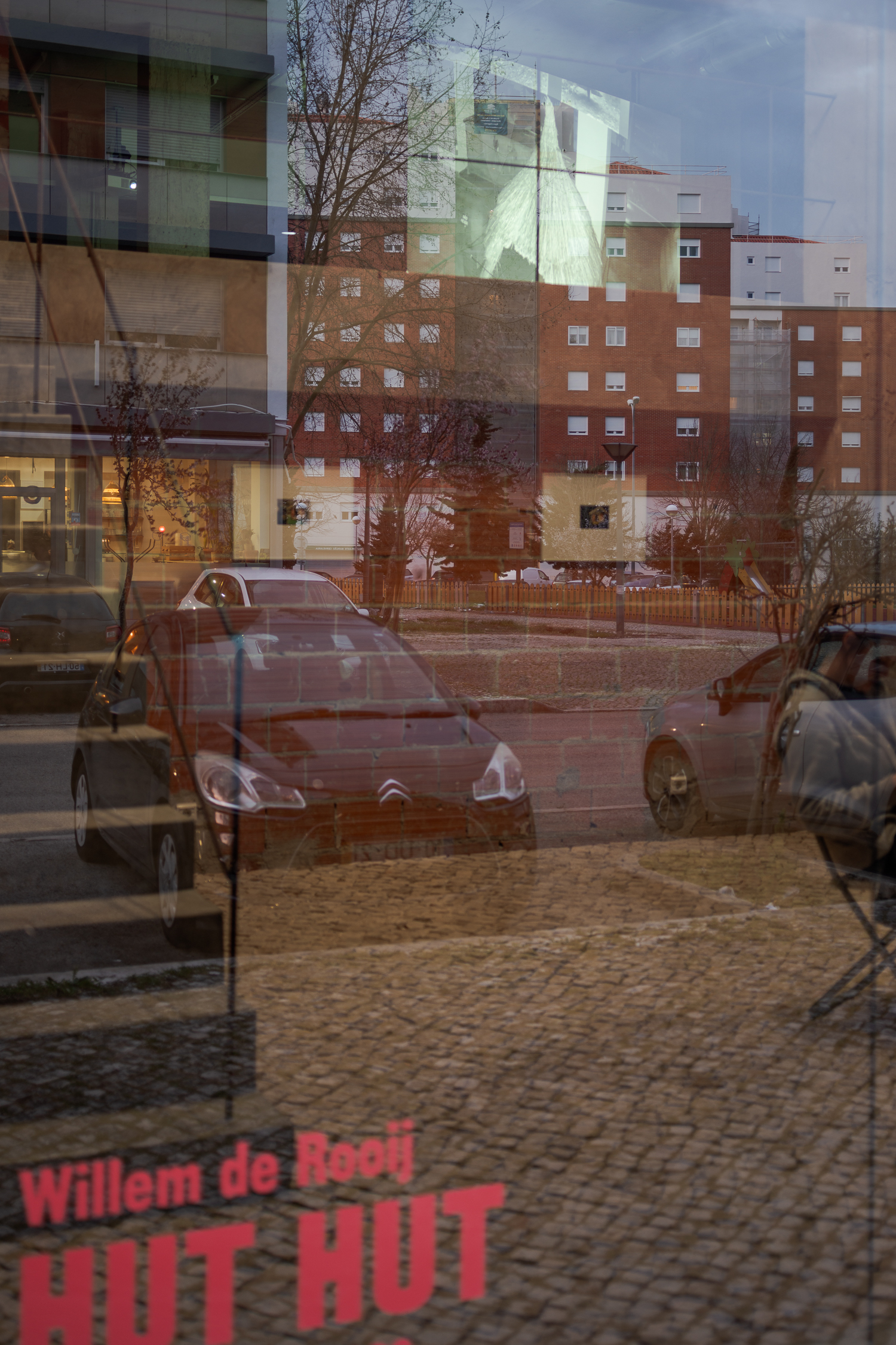 Willem de Rooij,
Hut Hut 2026, Lumiar Cité, vista da instalação. Foto: DMF